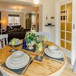2 Bed In Oc-88051 度假居 里彭